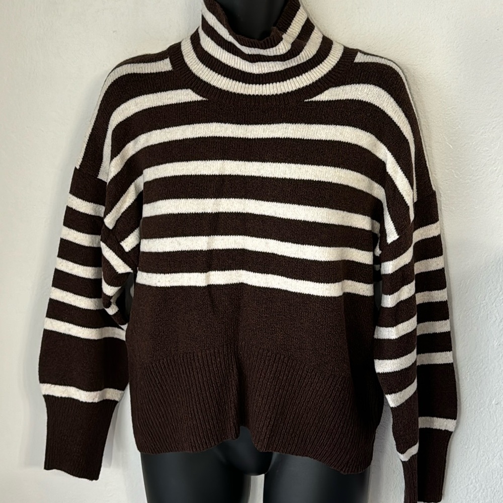 A New Day Striped Sweater‎